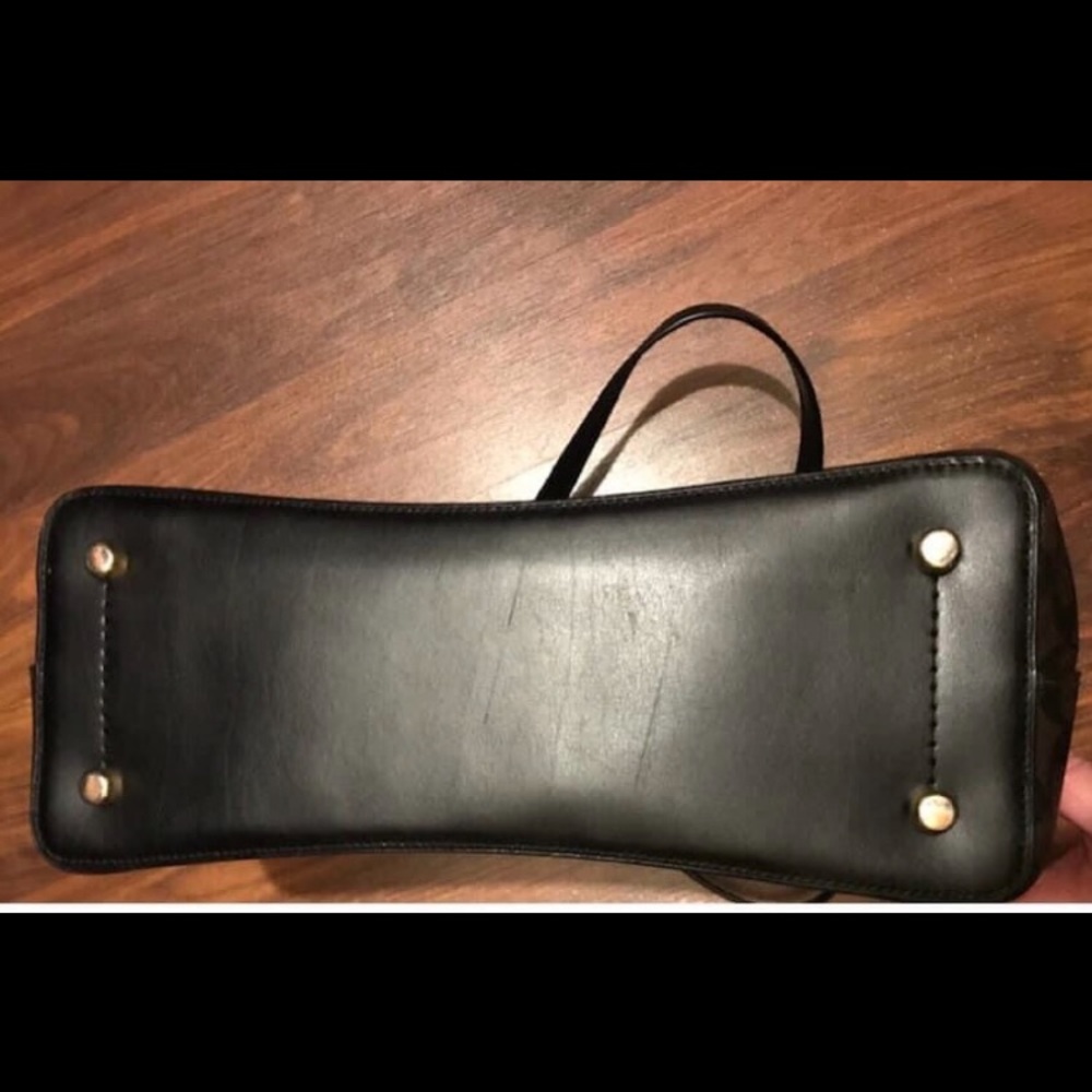 Authentic Coach Purse - Picture 3 of 4